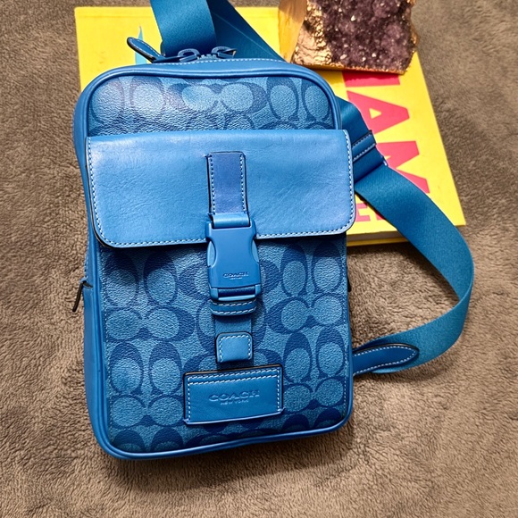 Coach beautiful cross back 09/10 - Picture 3 of 4